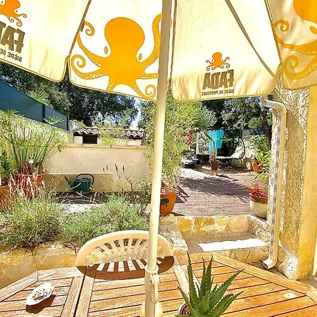 Holiday home Loft Des Cigales Wifii *